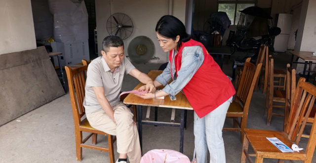 践行民法典 护航高质量发展——市公共资源交易中心开展民法典进社区宣传活动