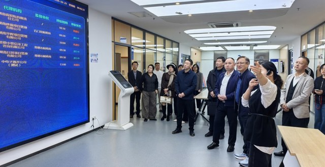 市公共资源交易中心举办优化营商环境工作开放日活动
